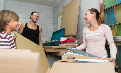 Moving van service planning a home move in North Kensington
