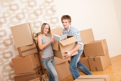 Medium-sized removal van suitable for flat moves and local deliveries